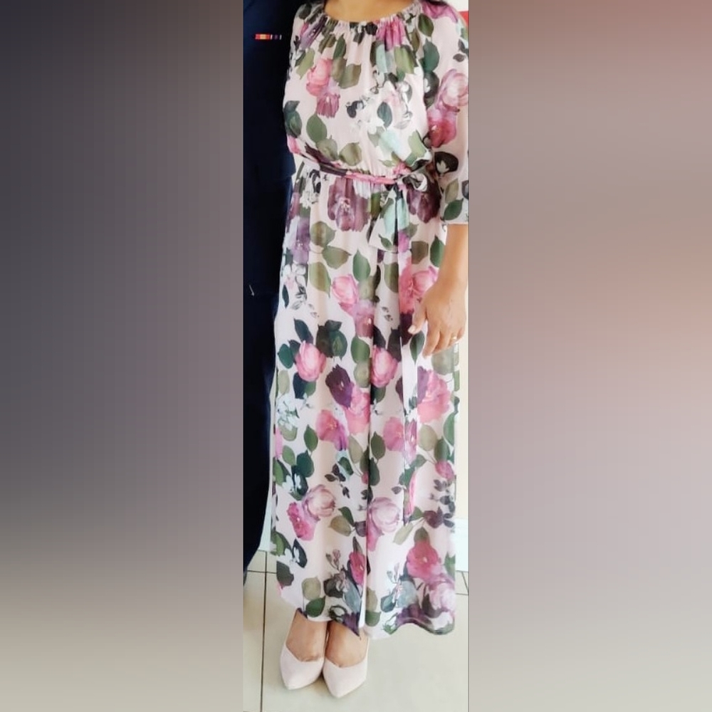 INC International Concepts Beautiful Floaty Fabric Floral Pink Dress.